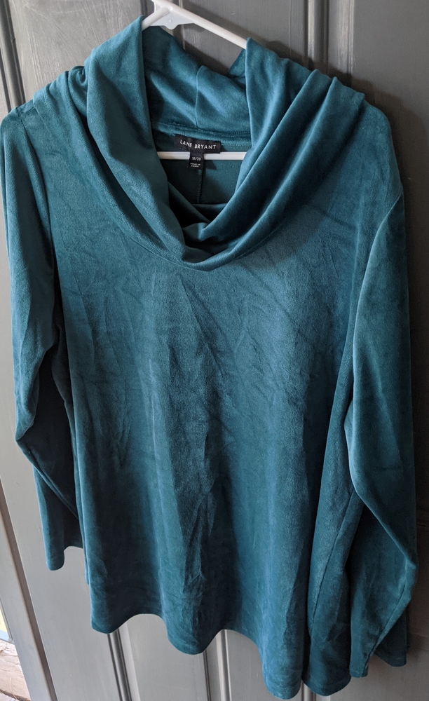Lane Bryant Size 18/20 velvet feel cowl neck lightweight sweater sfpf home VGUC